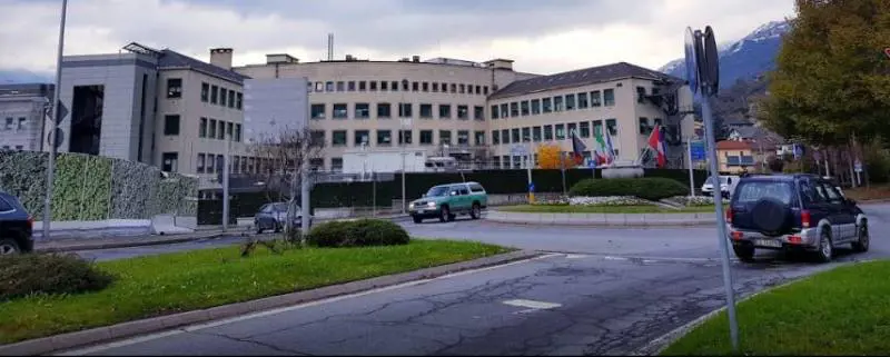 Paziente in dialisi contrae tre infezioni in ospedale e muore
