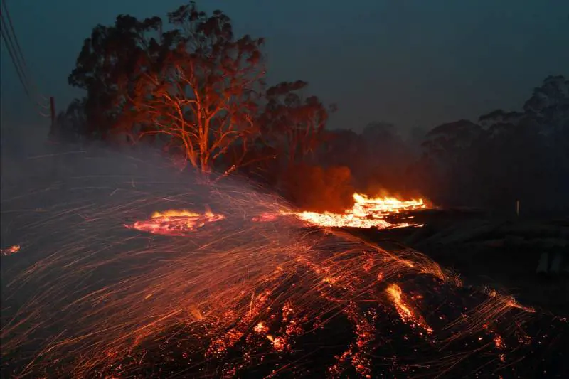 Australia, precipita un aereo antincendio: tre morti