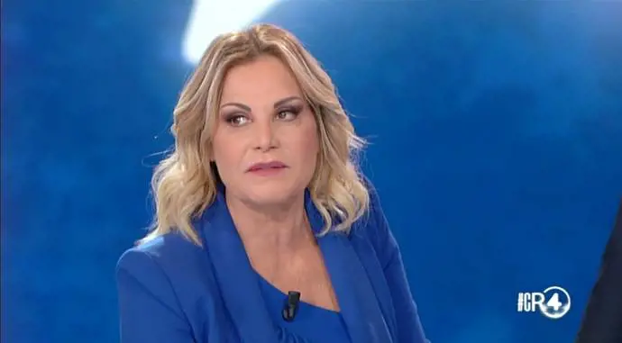 Simona Ventura: "Provano ad ammazzarmi, ma non ci riescono mai"