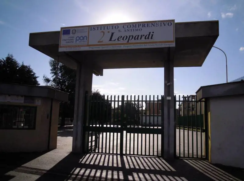 "I nostri figli non stiano con i ragazzi più poveri": scoppia il caso a Napoli