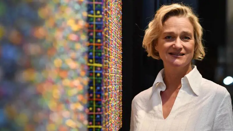 Delphine vince la sua battaglia. L'ex re ammette: "È mia figlia"