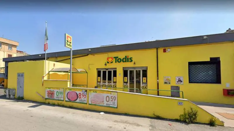 Il colpo della banda del gas al supermercato di Tor Vergata