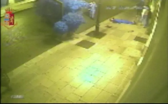 Taranto, aggressione durante la movida: vittima in prognosi riservata