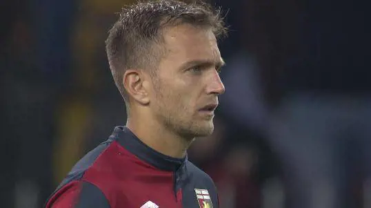 La scelta di "cuore" di Criscito: torna al Genoa per 2.000 euro al mese
