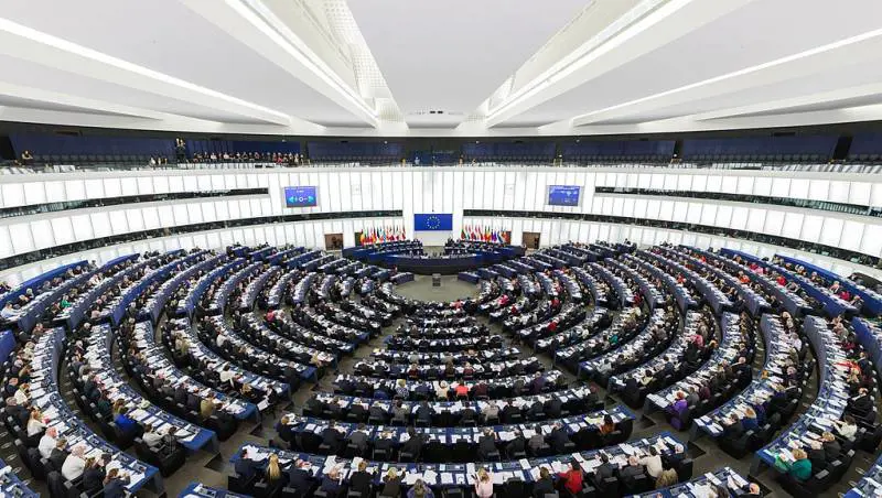 Con la Brexit, il parlamento europeo diventa "più bianco"