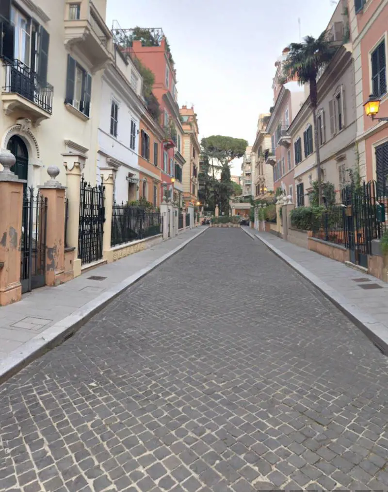 "Sono un funzionario dell'Inps". Ma narcotizza e rapina anziano