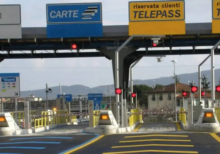 "Viola la privacy degli automobilisti". E per Autostrade per l'Italia arriva la maxi sanzione
