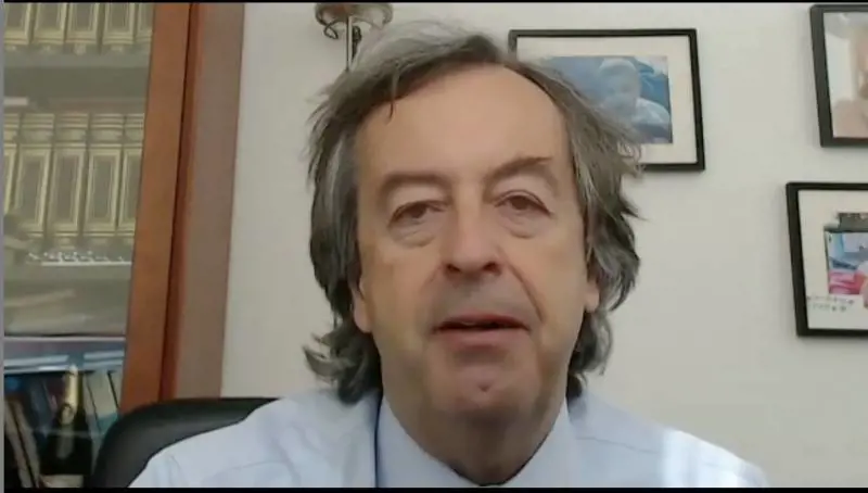 Coronavirus, virologo Burioni: "Non mandate bimbi a scuola"