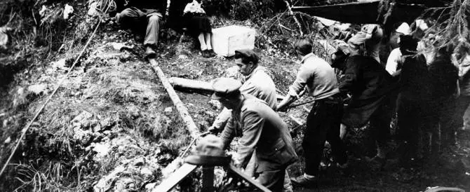 Foibe ed esodo italiano: quello che c'è da sapere sulla pulizia etnica di Tito