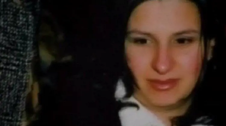 Venne uccisa dal marito dopo 12 richieste d'aiuto: "I figli restituiscano i soldi"
