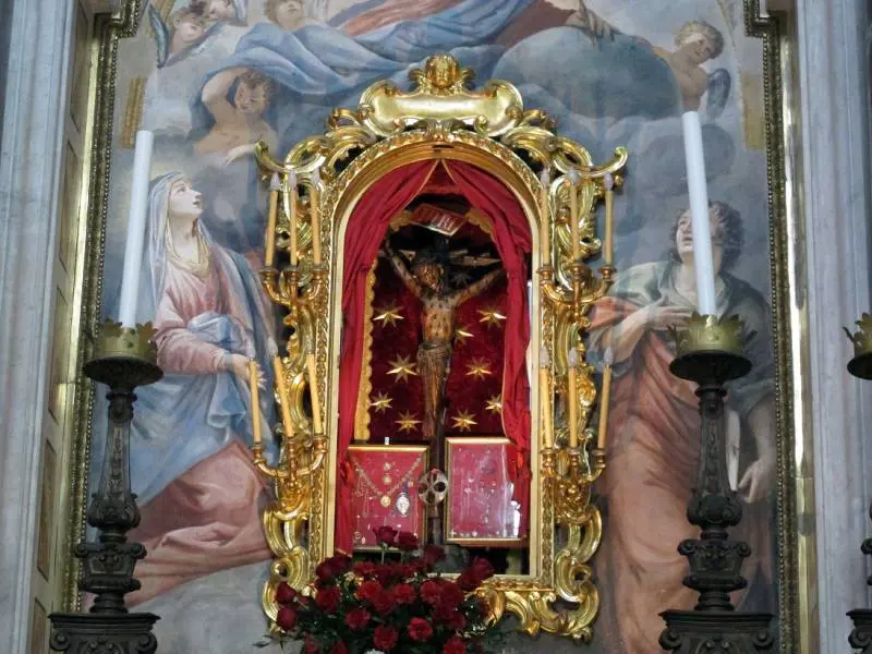 "Ecco perché le chiese non dovevano essere chiuse"