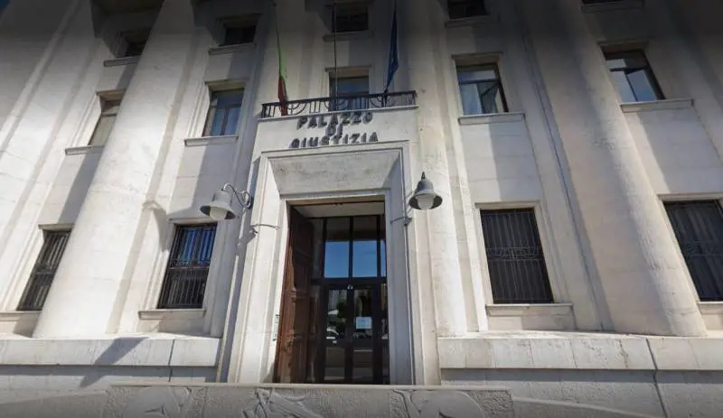Campobasso, pakistano tenta di stuprare 70enne e pesta carabiniere