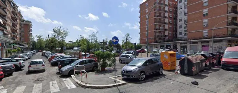 Braccato dai passanti, il ladro cade e viene arrestato