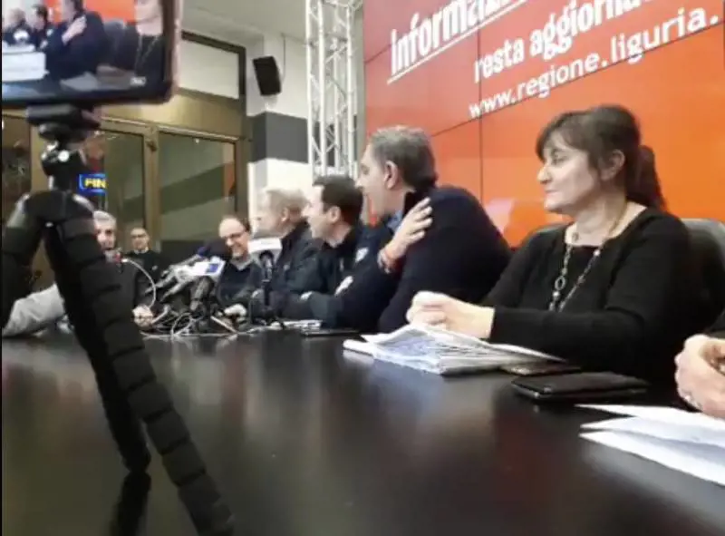 La conferenza ligure sul coronavirus diventa virale sul profilo di Lady Gaga