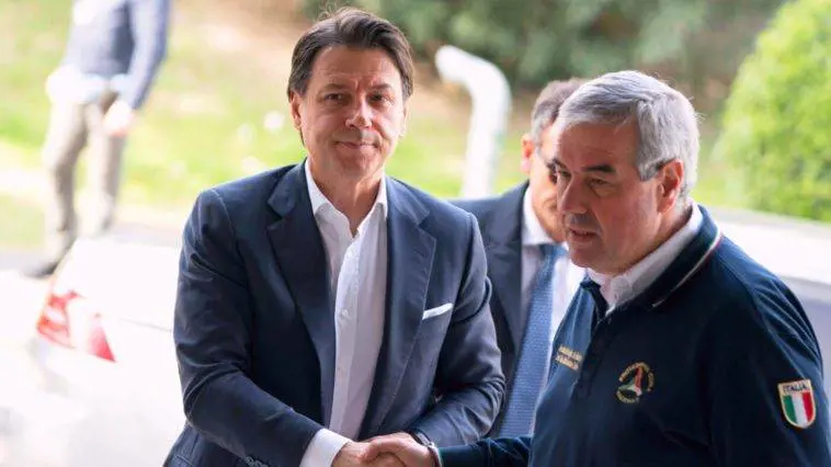 Coronavirus, i cani si possono ammalare? Borrelli: "Non ho informazioni"