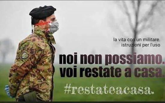 Quel messaggio dei soldati che dà coraggio sui social (e nella vita reale)