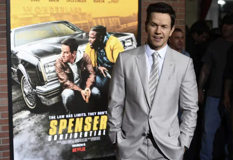 Mark Wahlberg indaga tra sorrisi e violenza