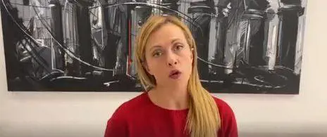 Ue, Meloni provoca i 5s: "Quando il voto sul Mes su Rousseau?"
