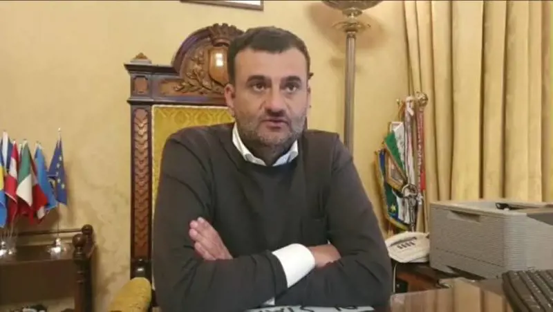Pd, Decaro alla guida dei cacicchi: la mossa sul terzo mandato