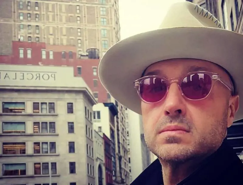 Proteste Usa, vandali distruggono il ristorante di Bastianich: "Vetro spaccato e interni bruciati"