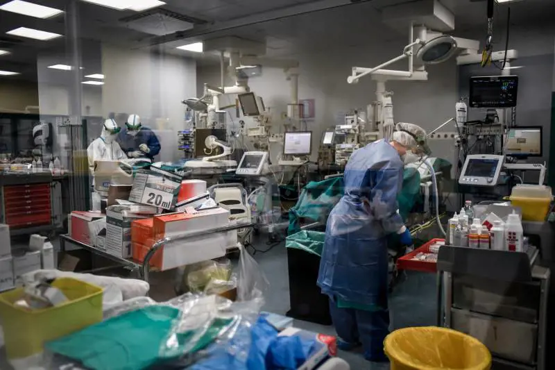 Alzano Lombardo, due indagati per mancata chiusura ospedale