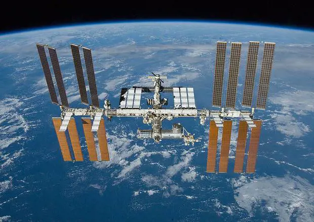 Coronavirus, tecnologia spaziale per contrastare la pandemia