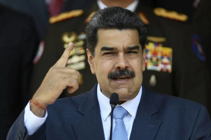 L'Ue bacchetta i 5 Stelle: stop ai fondi dal Venezuela