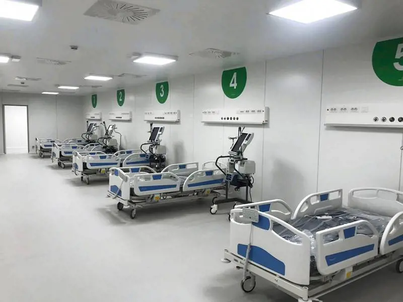 Ospedale fatto in dieci giorni ma il Pd rema contro Fontana