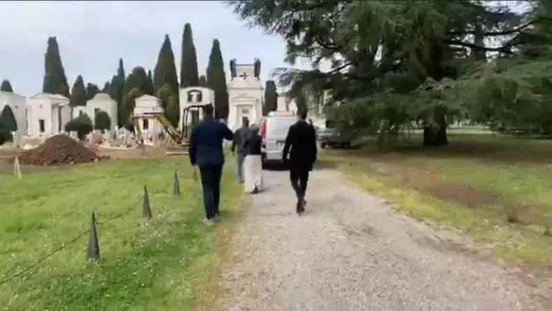I musulmani in pressing: "Ora un cimitero islamico in tutte le regioni d'Italia"