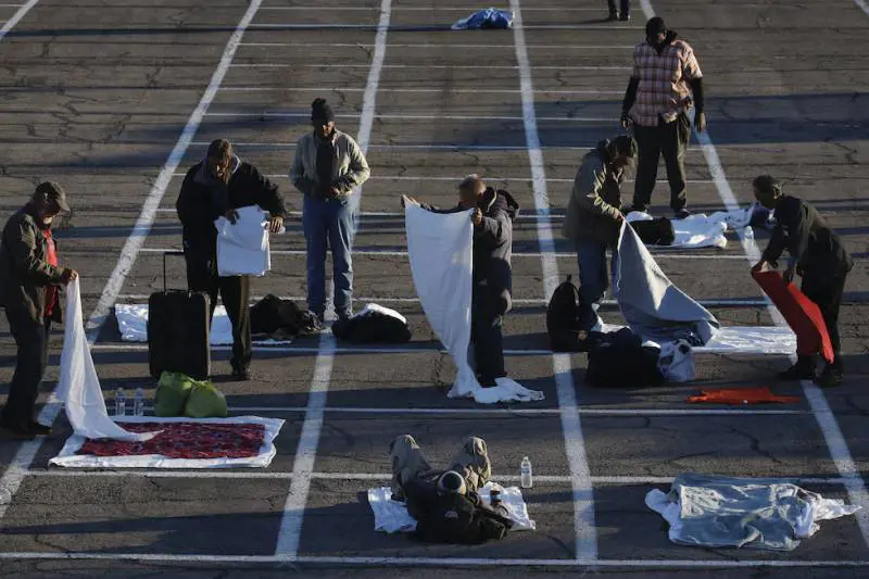 I numeri della paura. Un milione di casi e 50mila morti. Metà mondo a casa