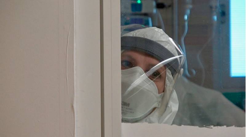 Mara infermiera della terapia intensiva a Trieste che cura i pazienti del virus