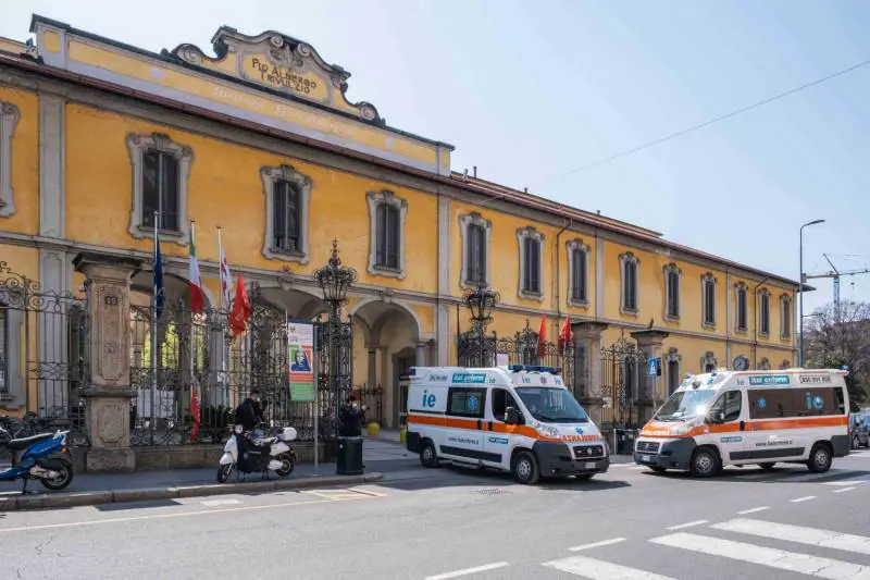 Veleni alla Baggina: "Lì niente mascherine"
