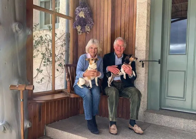 C'è un "siluro" per Carlo e Camilla Perché nulla sarà più come prima