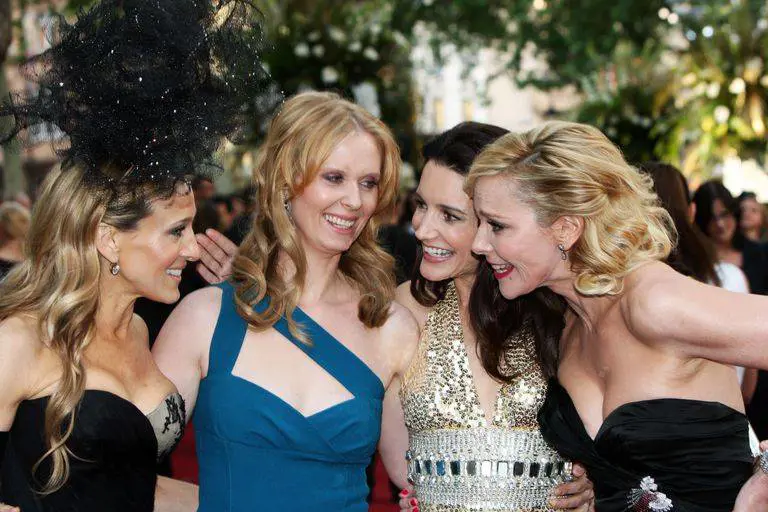 Il cast di "Sex & The City" ringrazia i medici che combattono il virus