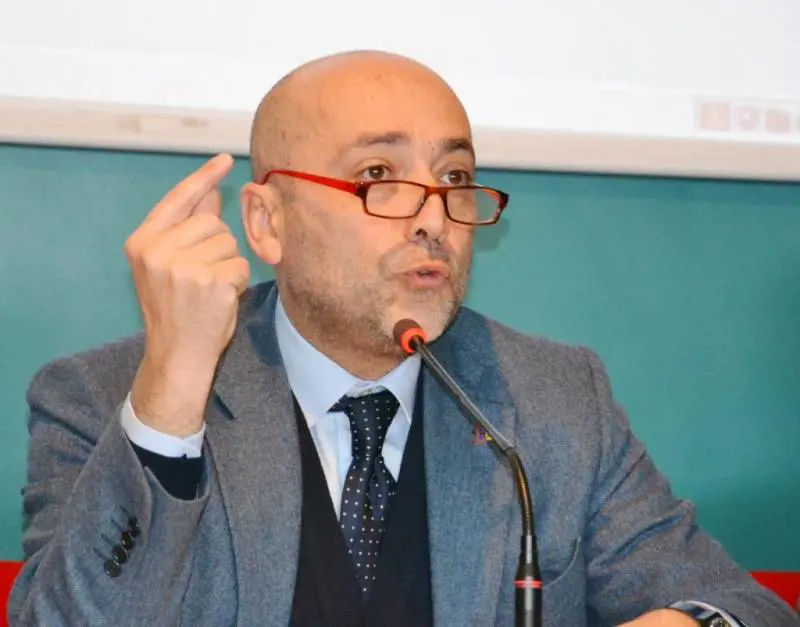 "La normalità non torna con un clic. Comunicare bene, o scatta l'isteria"