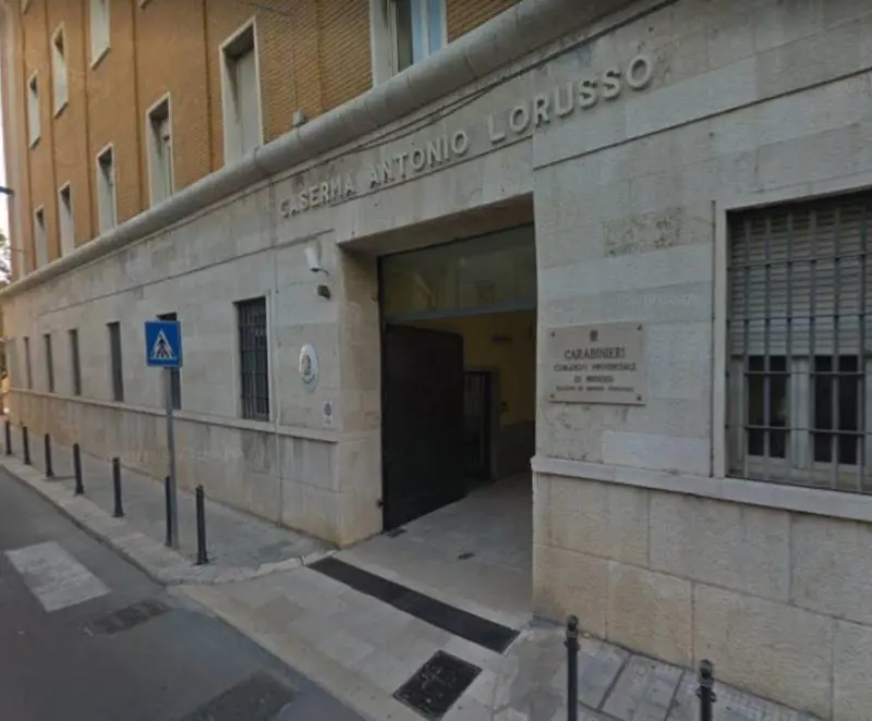 Brindisi, reagisce a controlli e morde militare: nigeriana già libera