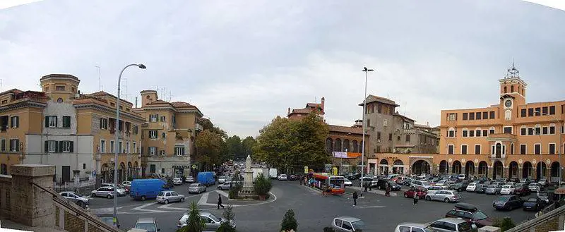 Roma, anziano massacrato e accoltellato da uno straniero per un accendino