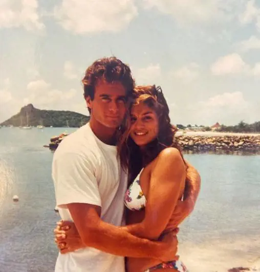 Cindy Crawford non è invecchiata: il confronto con la foto del 1994