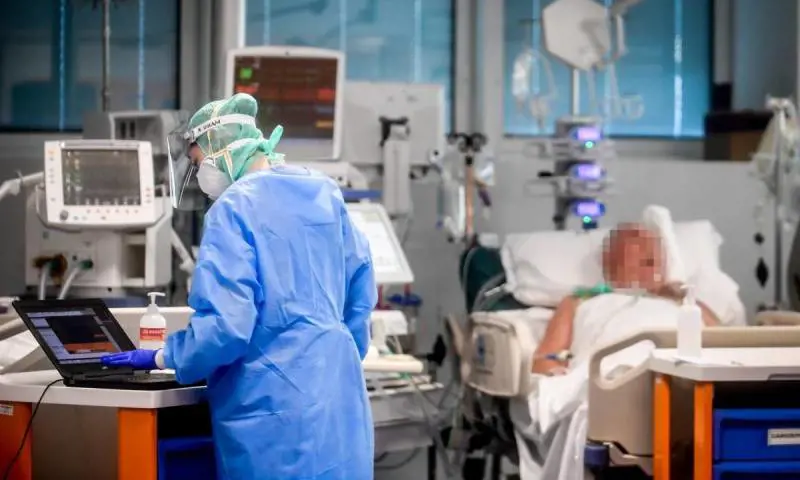 Sintomi devastanti su anziani. Ecco come riconoscere il virus