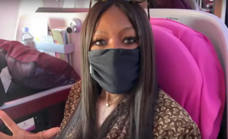 Naomi Campbell: "Il mio rito magico per sopravvivere al coronavirus"