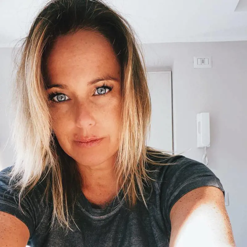 Il web contro Sonia Bruganelli: "Una bella lezione d’italiano"