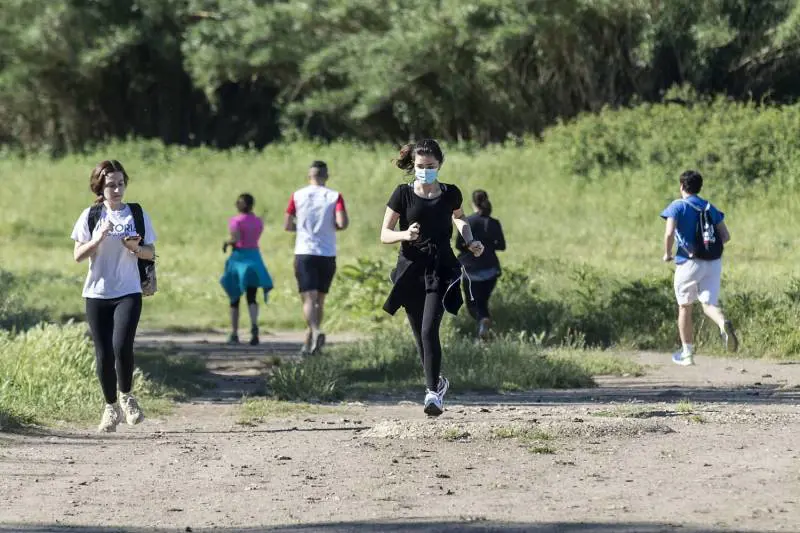 Fase 2, ecco cosa si può fare e cosa no. Dubbio per le passeggiate