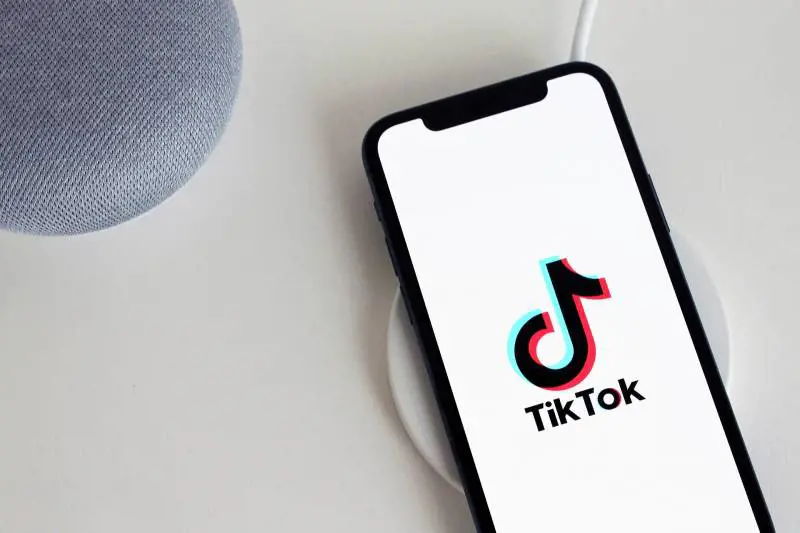 Stati Uniti, dal 20 settembre vietato scaricare TikTok e WeChat