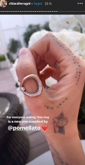 Questo è l'anello di Chiara Ferragni di cui tutti parlano e potrebbe avere  un valore esorbitante