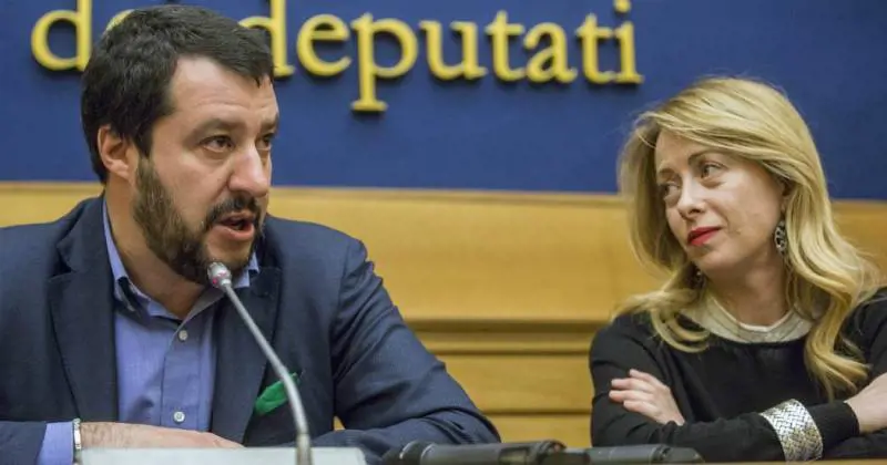 FdI e la Lega in piazza: la protesta del 2 giugno