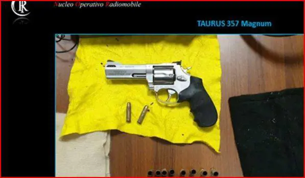 La nuova "arma" dei banditi: così sfruttano il virus per rapinare indisturbati