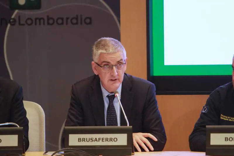 Entro fine mese il parere Ema sul vaccino Pfizer. "All'Italia 202 milioni di dosi tra gennaio e marzo"