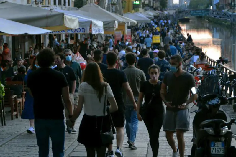 Bando per 60mila volontari: la farsa dell'assistente civico 