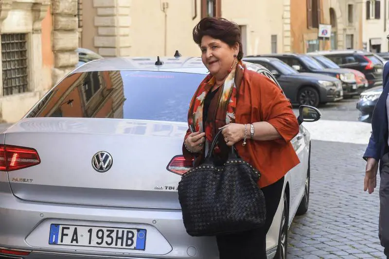Effetto Bellanova sui migranti. In 450 sbarcano in Sicilia