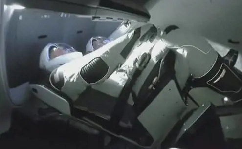 La "missione" di Crew Dragon: attracco alla Stazione spaziale